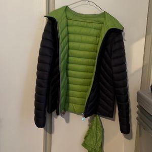 Reversible and packable down jacket